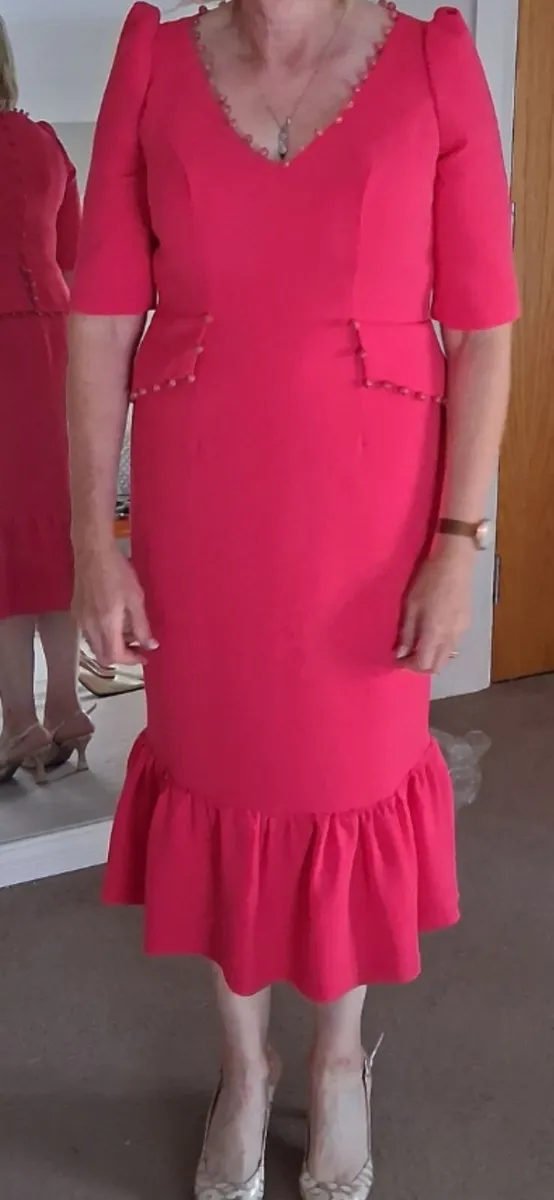 Mother of bride dress & fascinator - Image 1