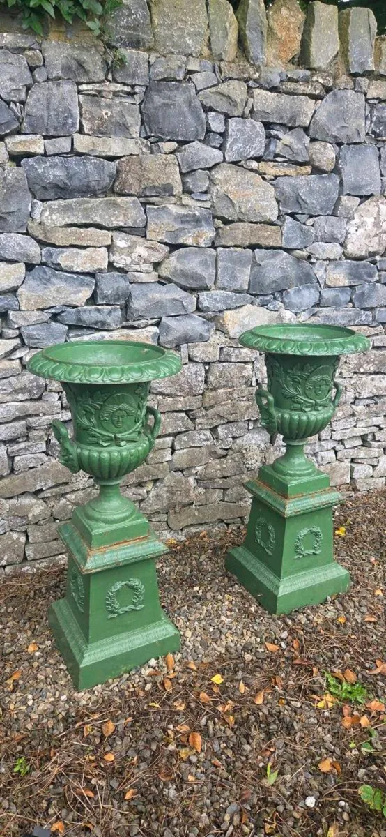 Flower pots   solid solid  cast iron  very heavy - Image 3