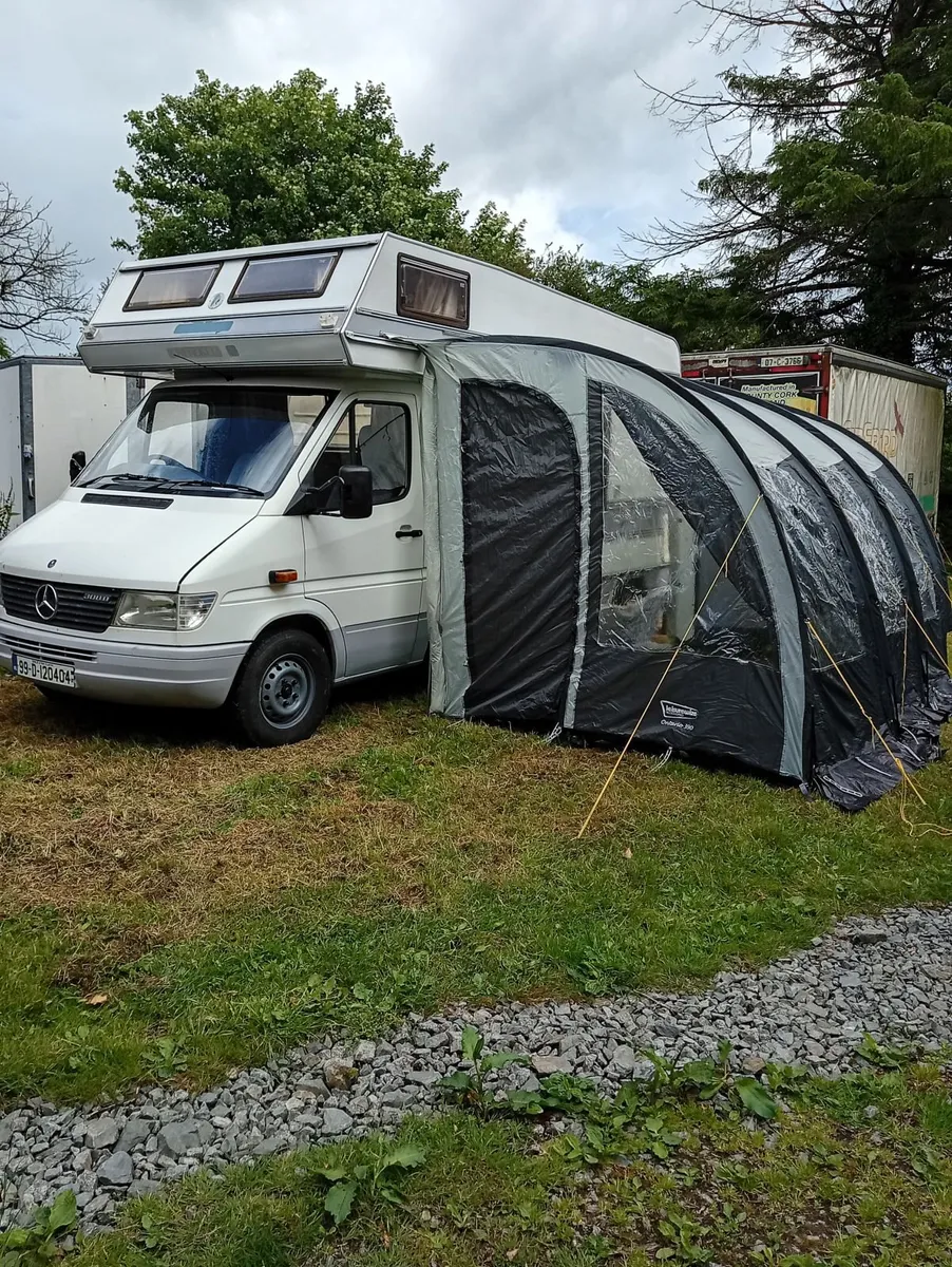 Mercedes Sprinter 308d Camper - Image 4