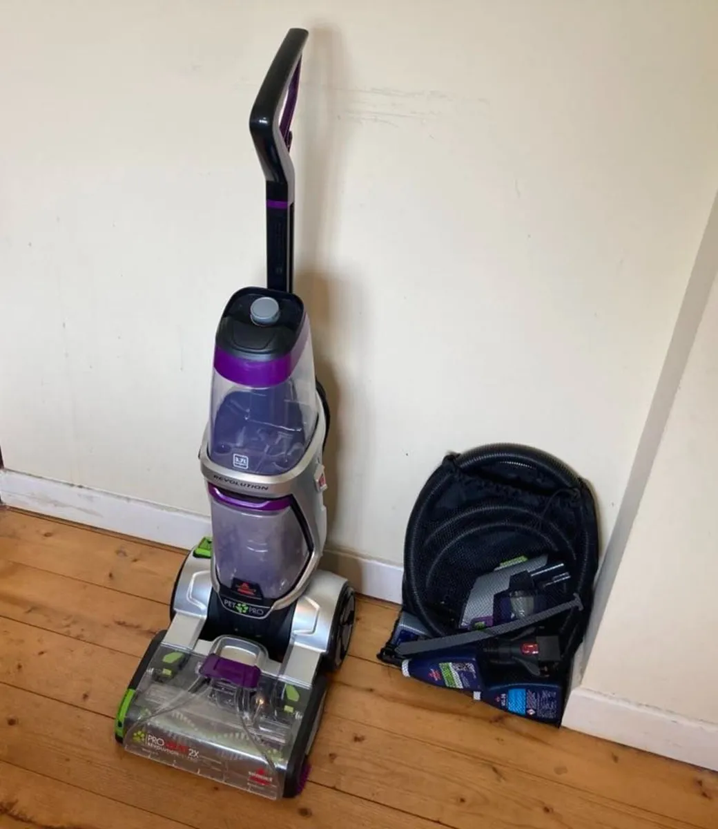 Bissell ProHeat 2X Revolution Pet Pro Cleaner - Image 1