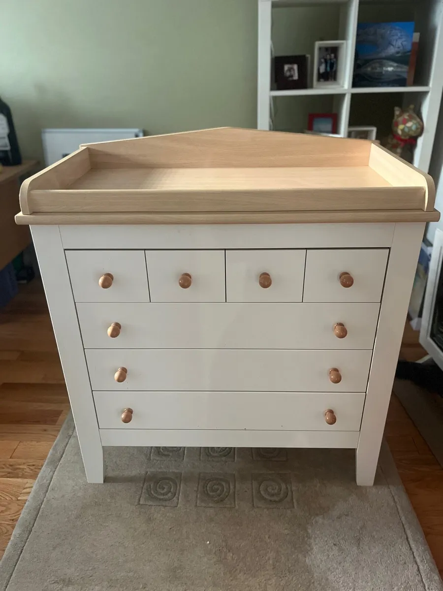 Mama & Papas Changing Dresser - Image 1
