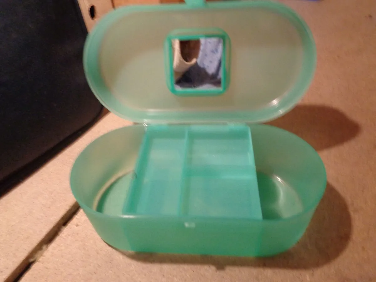 Cosmetic Organiser Case for Sale - Image 4