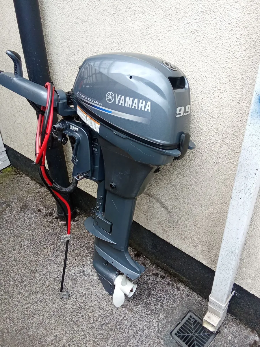 4-stroke outboard YAMAHA-9,9 hp - Image 1