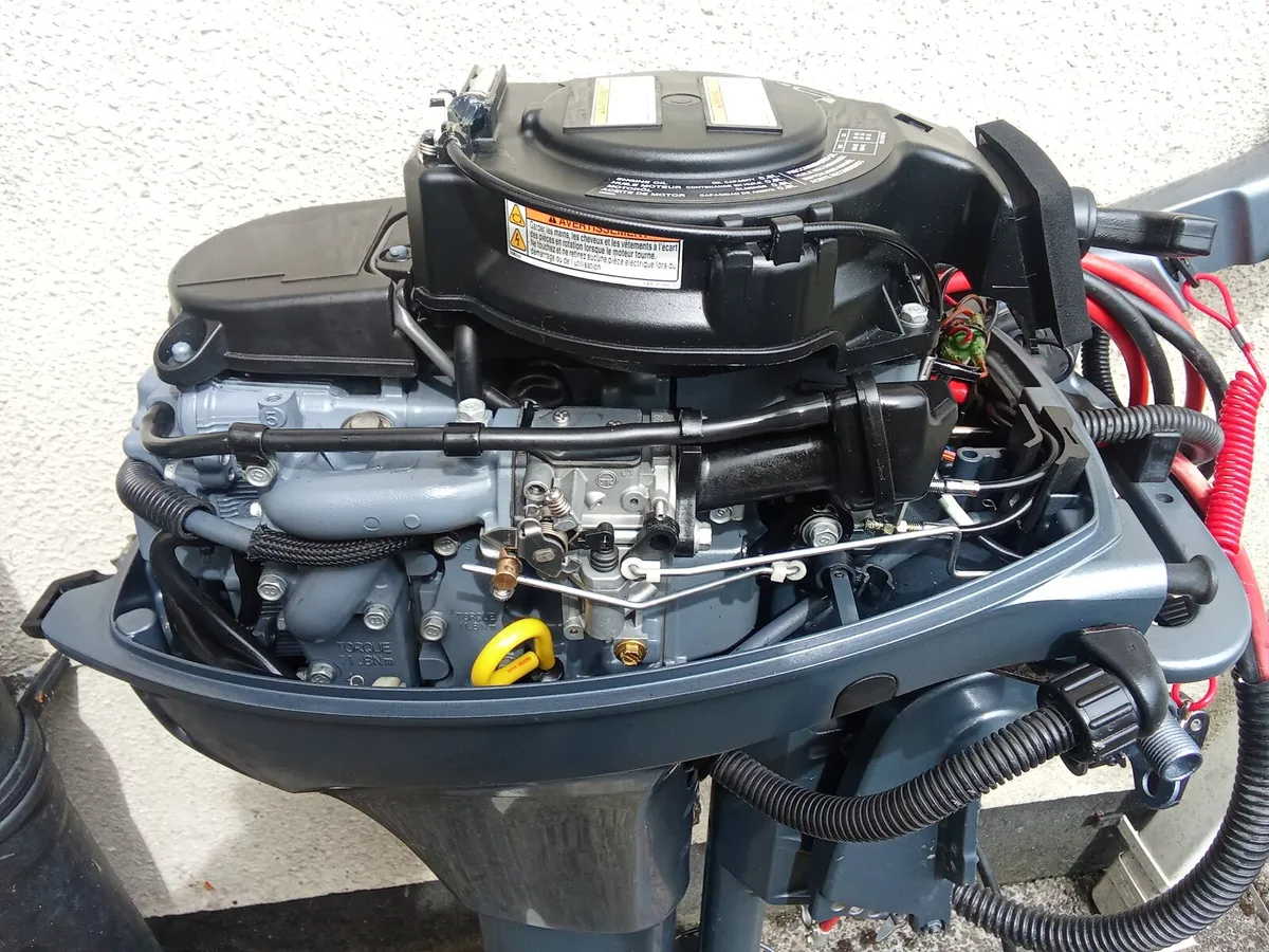 4-stroke outboard YAMAHA-9,9 hp - Image 3