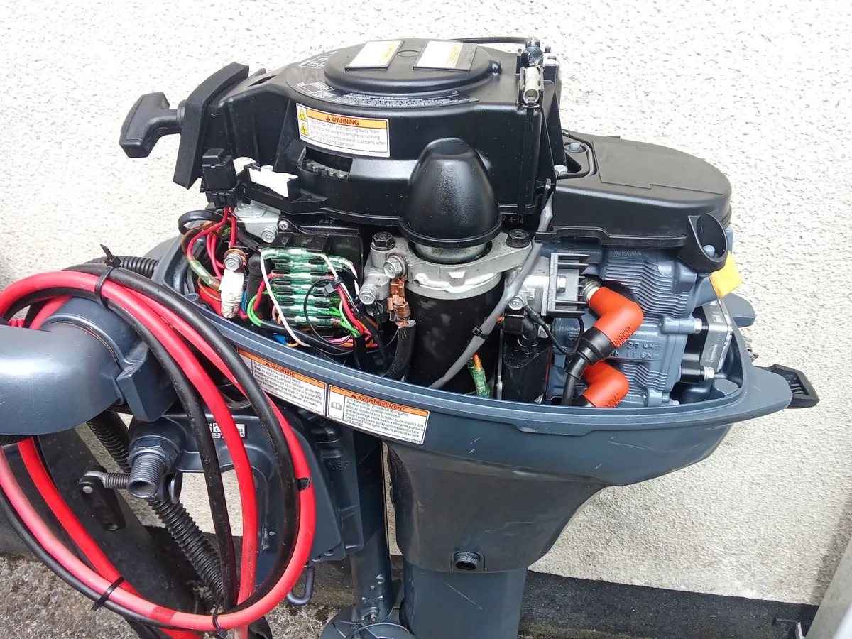 4-stroke outboard YAMAHA-9,9 hp - Image 4