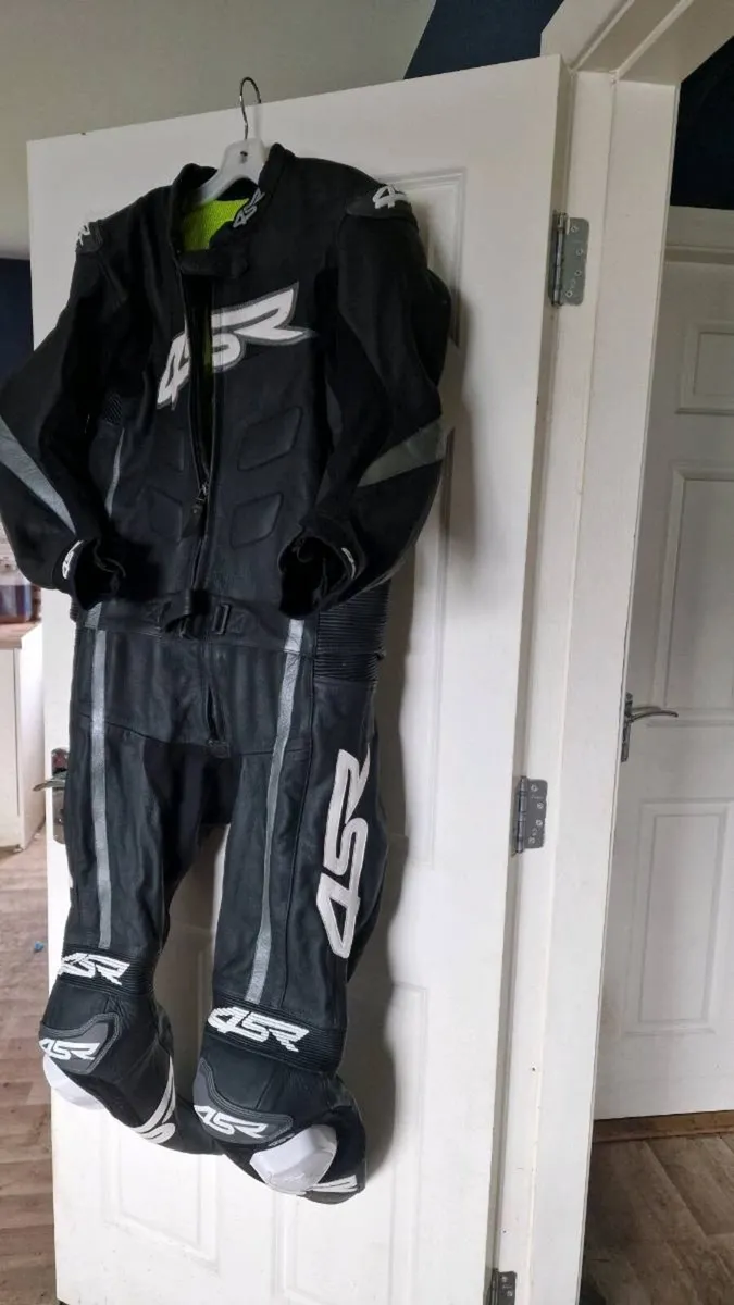 4sr racing suit - Image 1