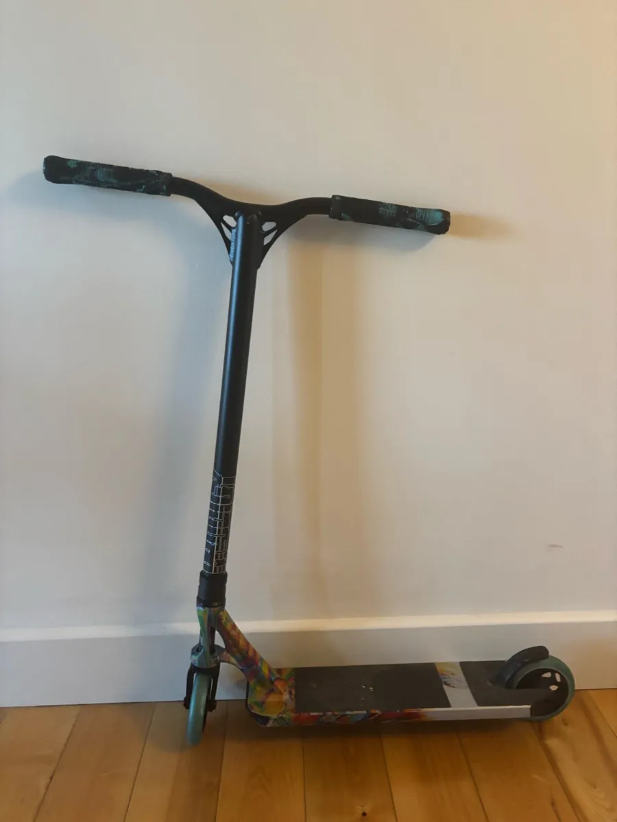Envy Prodigy Series 9 Scooter - Image 4