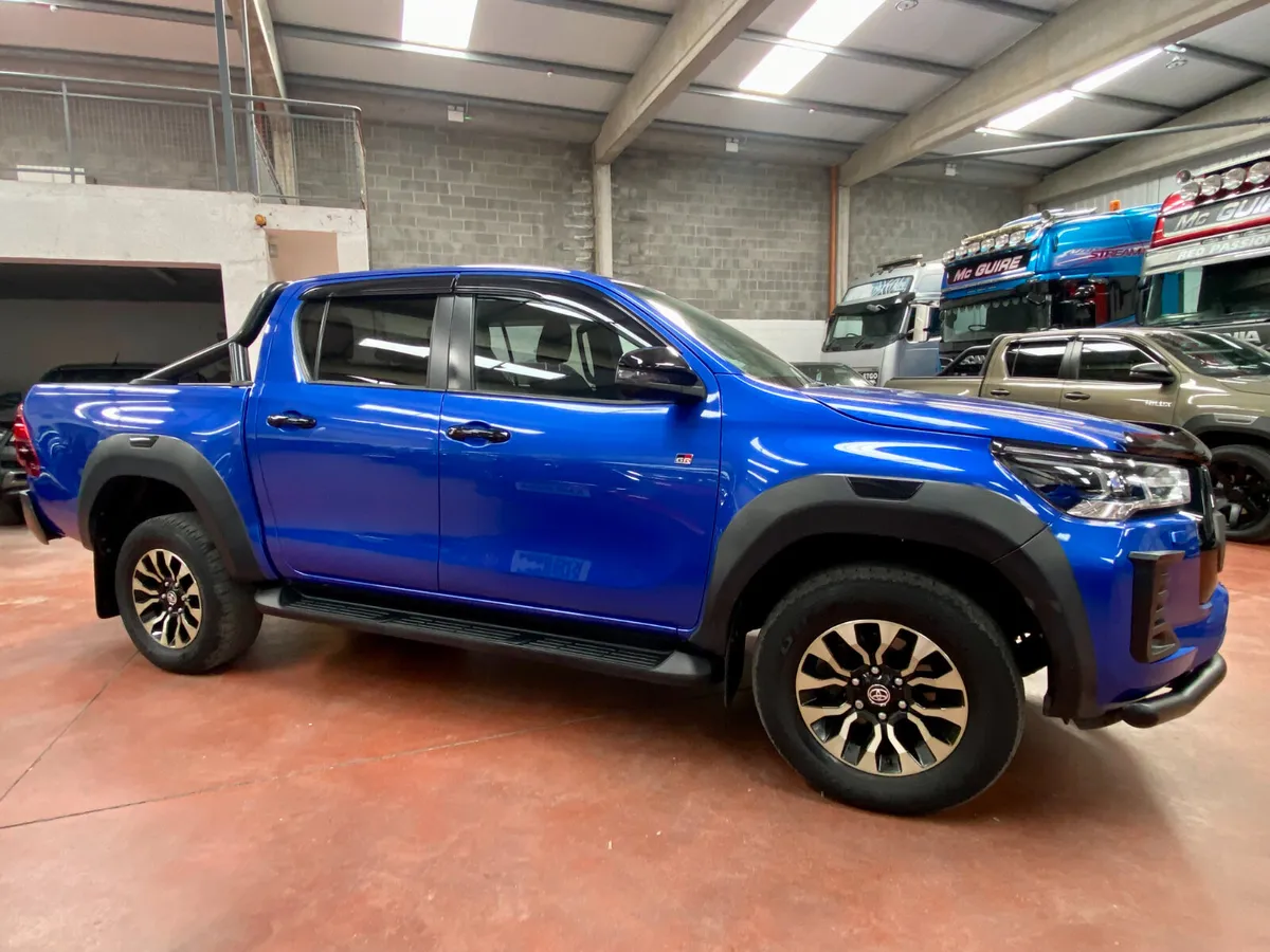 2023 Toyota Hilux GR Sport 2.8 Auto - Image 4