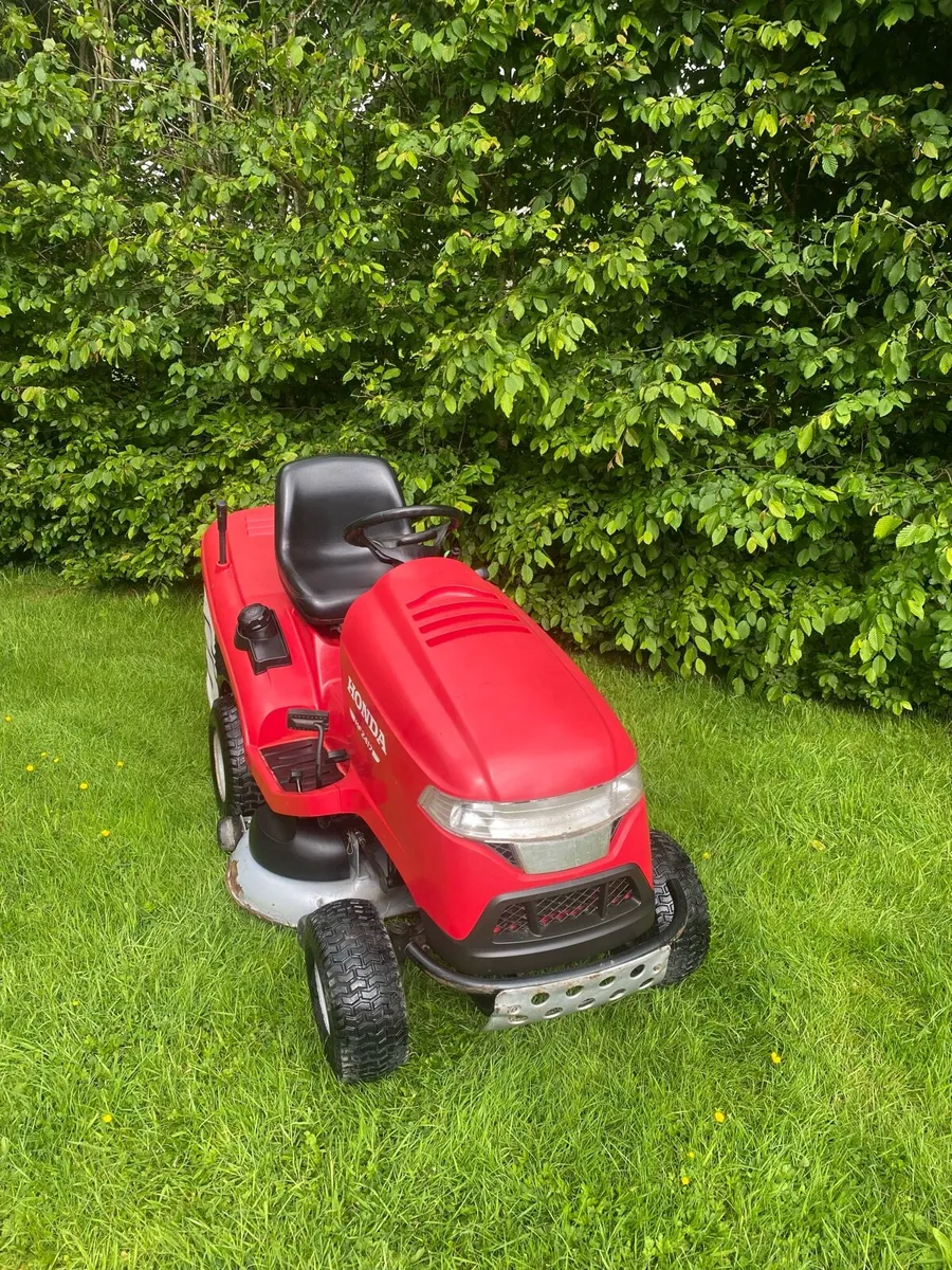 Honda 2417 ride on - Image 2