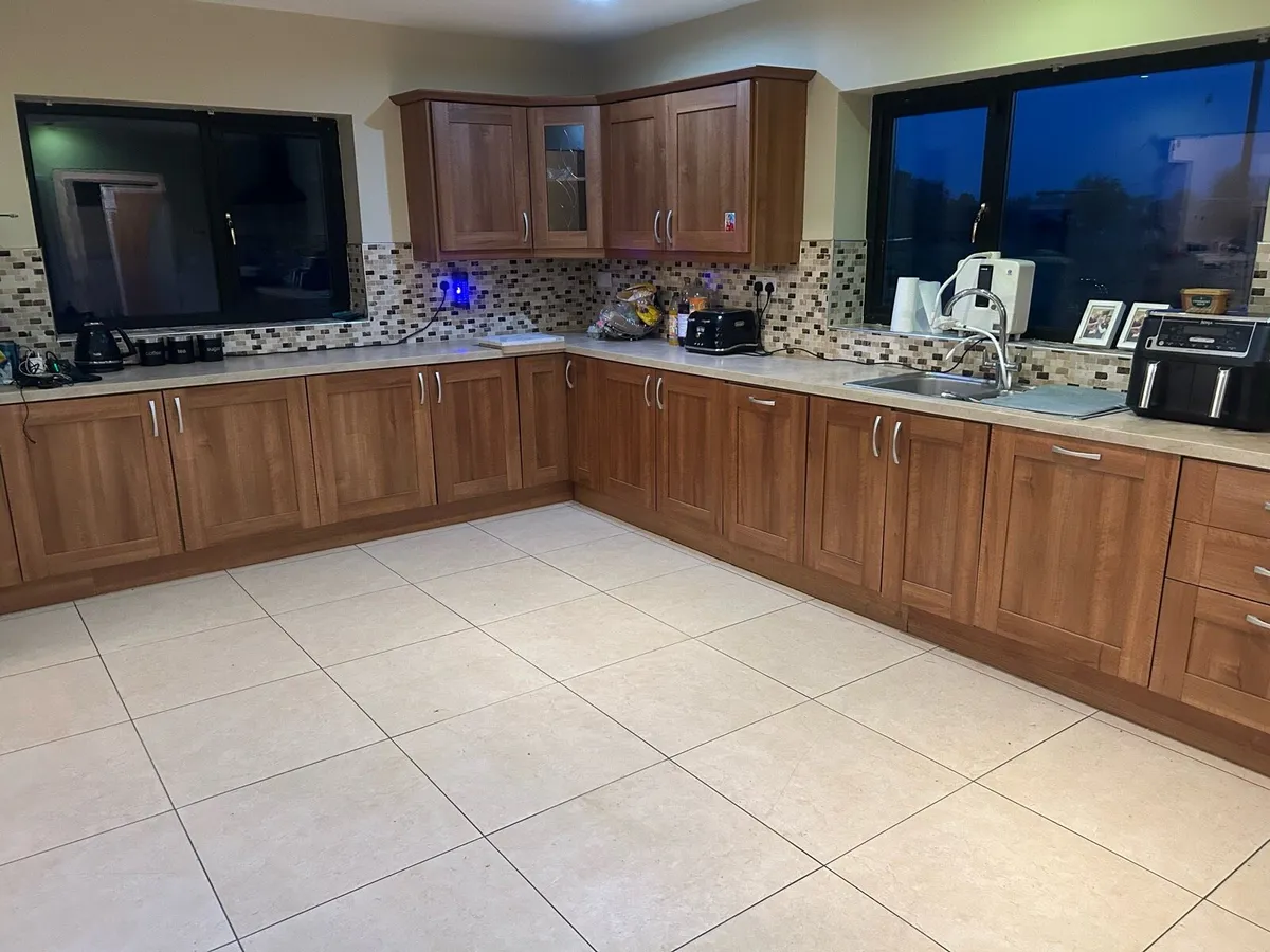 Kitchen - Image 3