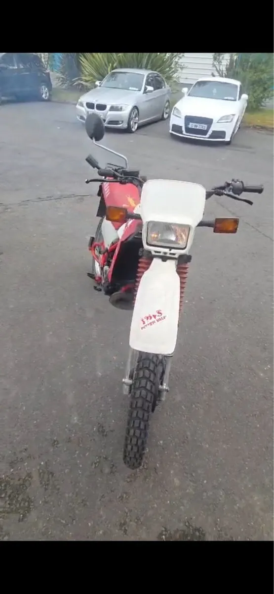 Yamaha DT 125 - Image 2