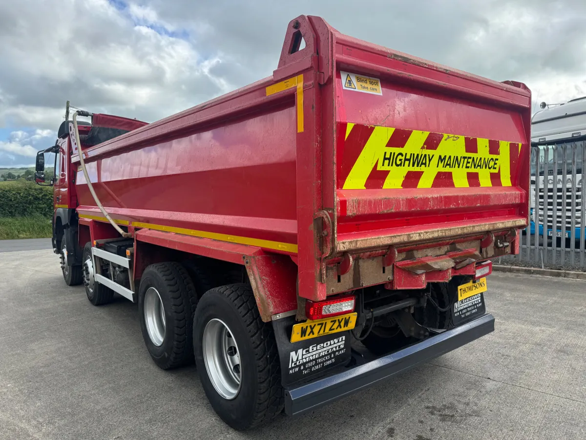 2021 Volvo FMX 420 8x4 Tipper - Image 4