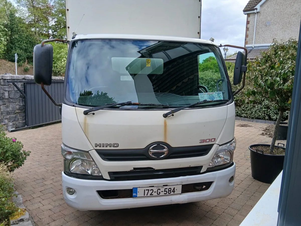 Hino Truck - Image 2