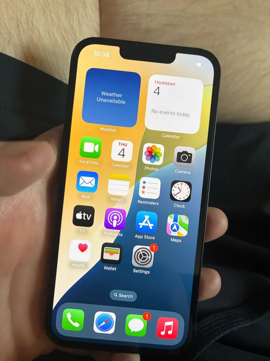 iPhone 13 128gb sim free - Image 1