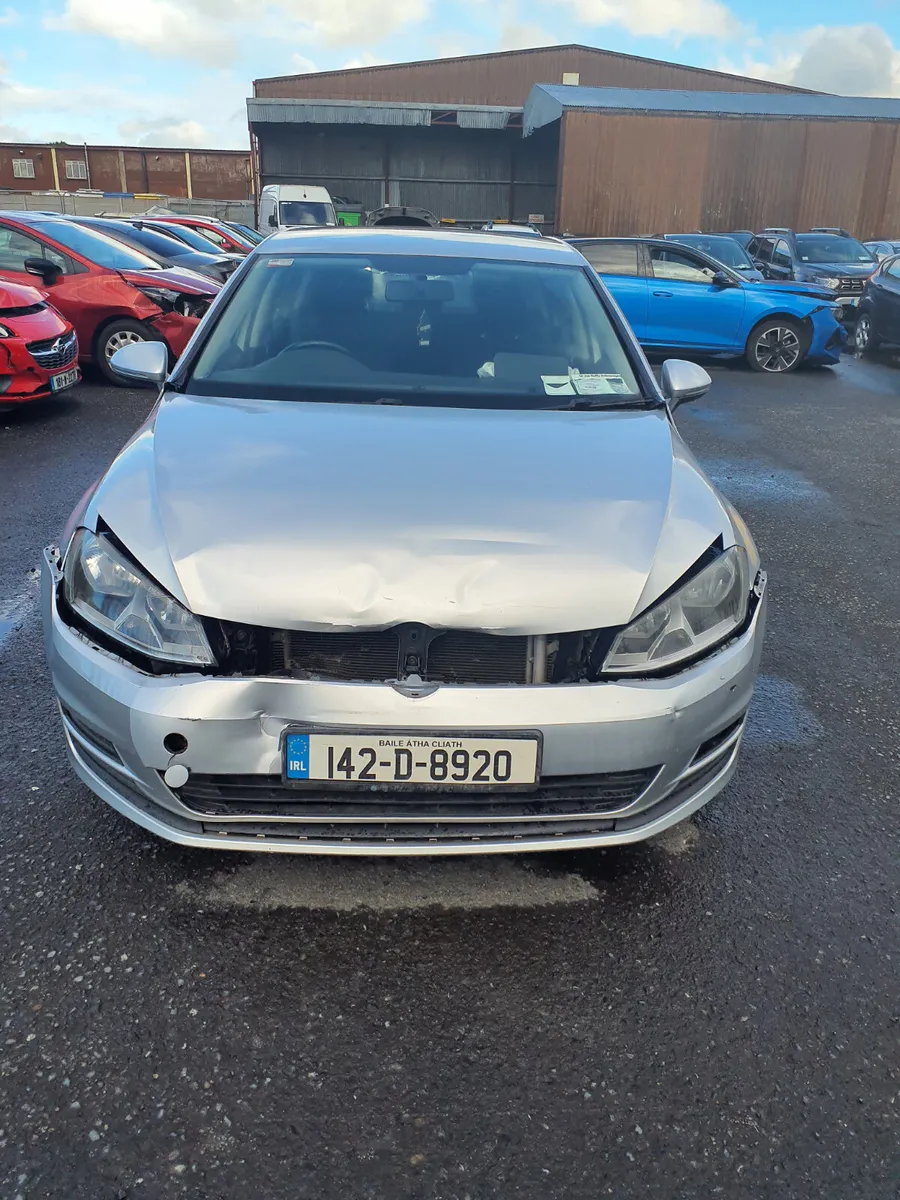 VW golf 1.2 TSI 2014,, immaculate pre damage - Image 1