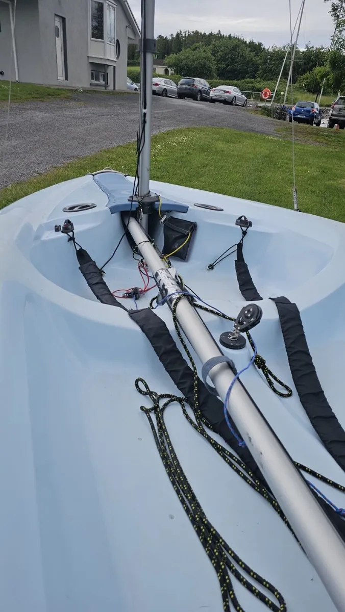 RS Feva Sailling boat - Image 3