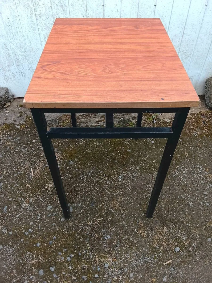 Desk / table - Image 2