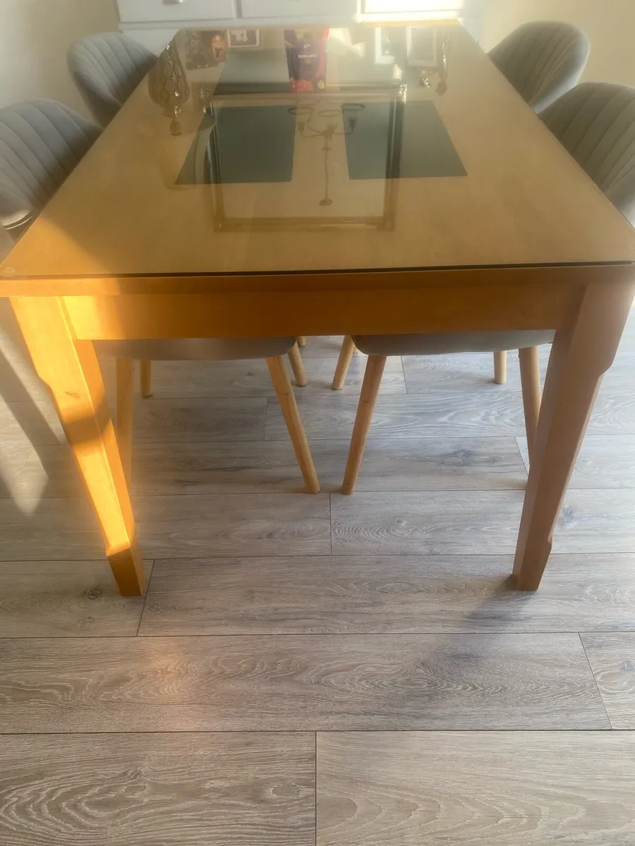 Dining table - Image 3
