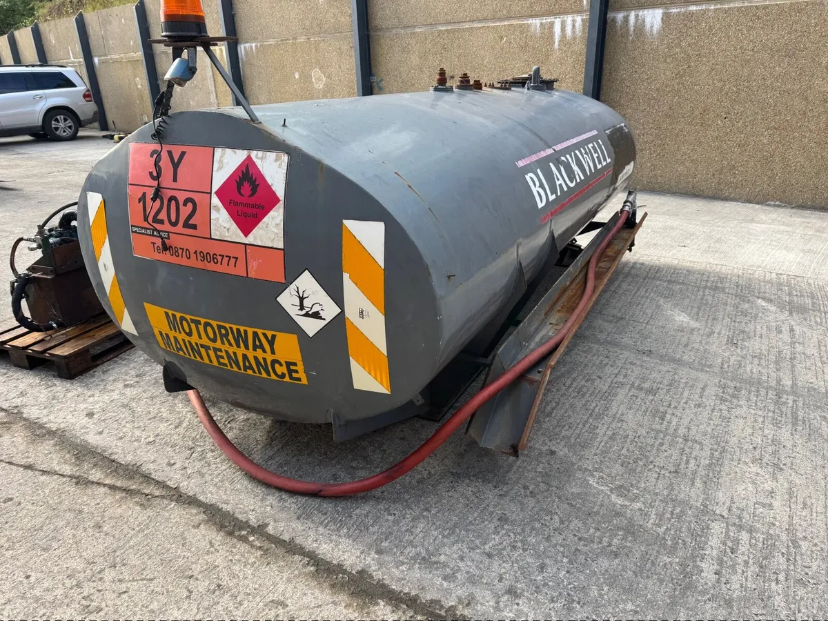 Spartan 6000L / 1500 gal steel fuel tank - Image 4