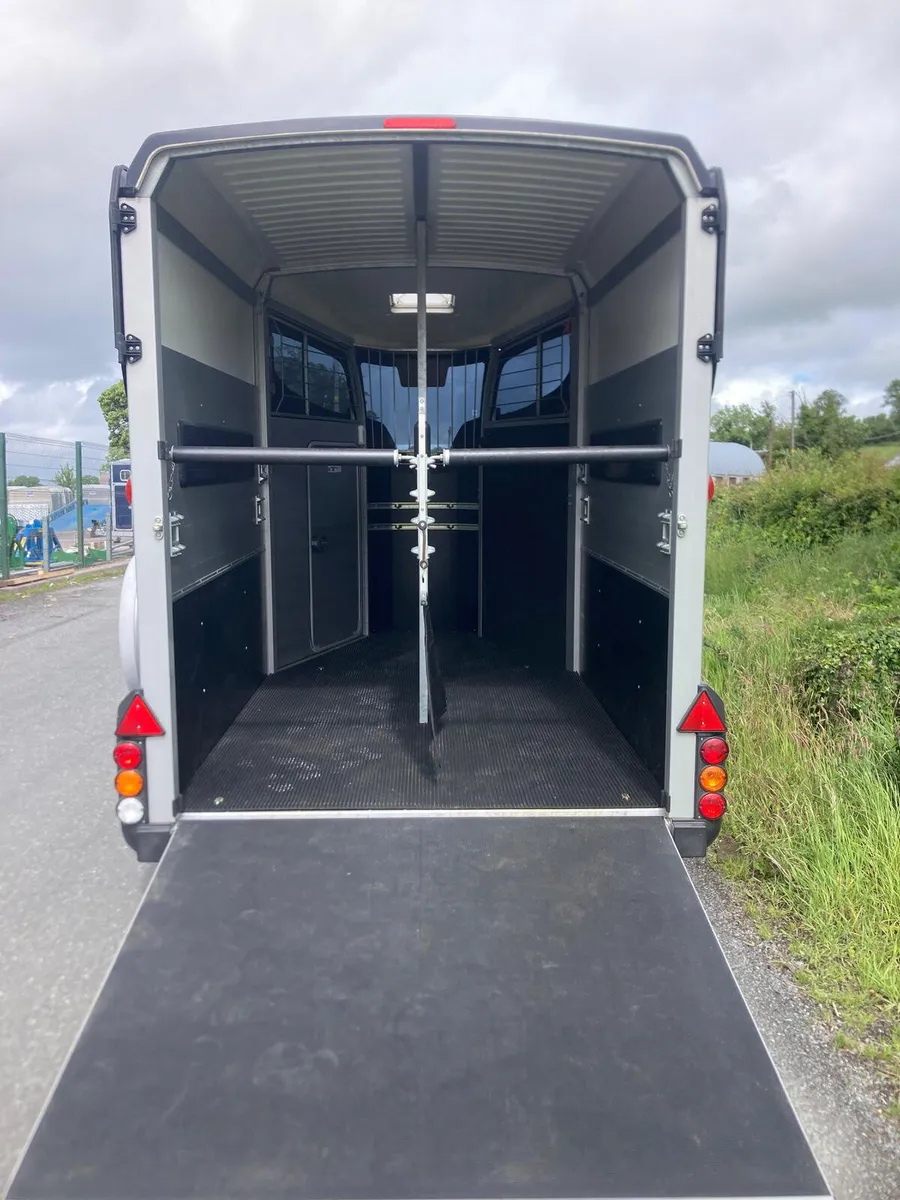 2020 Ifor Williams HBX511 Horsebox - Image 2