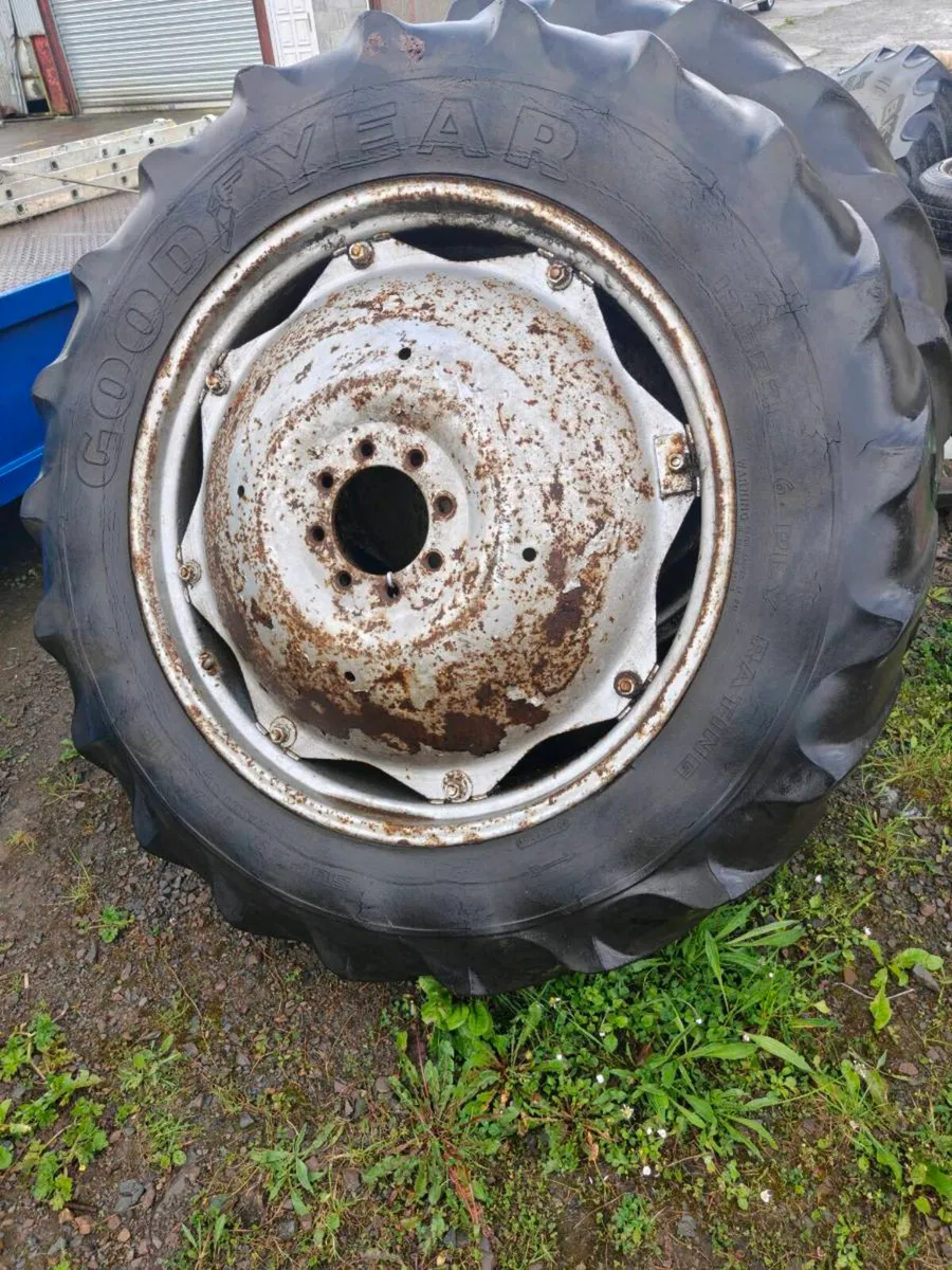 Massey Ferguson wheels - Image 1