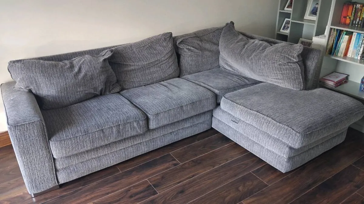 Corner sofa