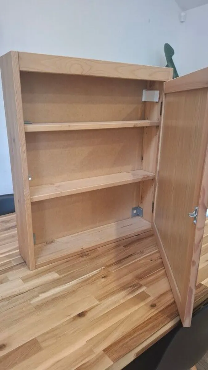 IKEA mirrored bathroom cabinet - Image 1