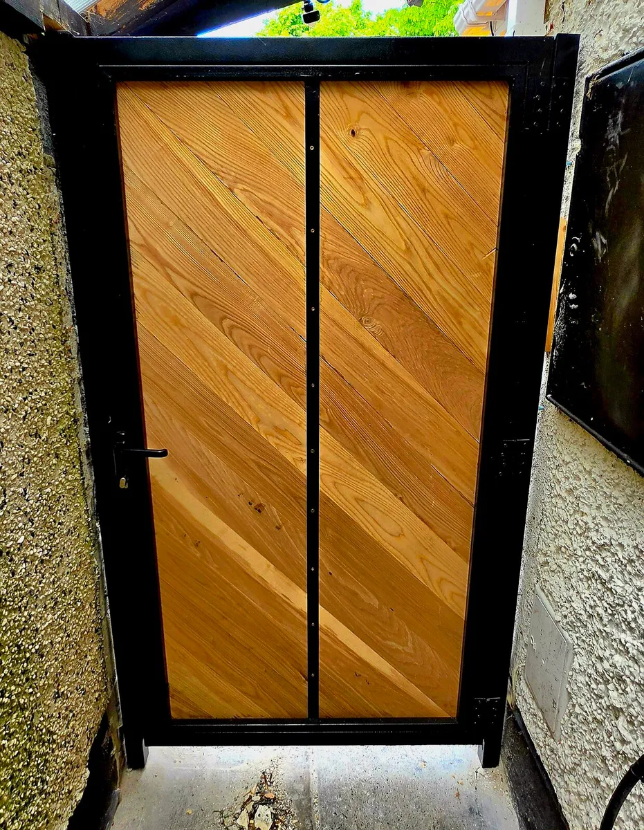 Gates - Image 2