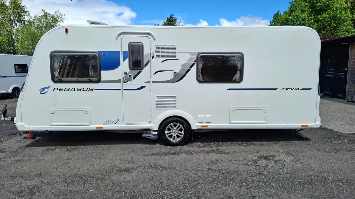 Bailey Pegadus Verona Fixed Bed Caravan - Image 1