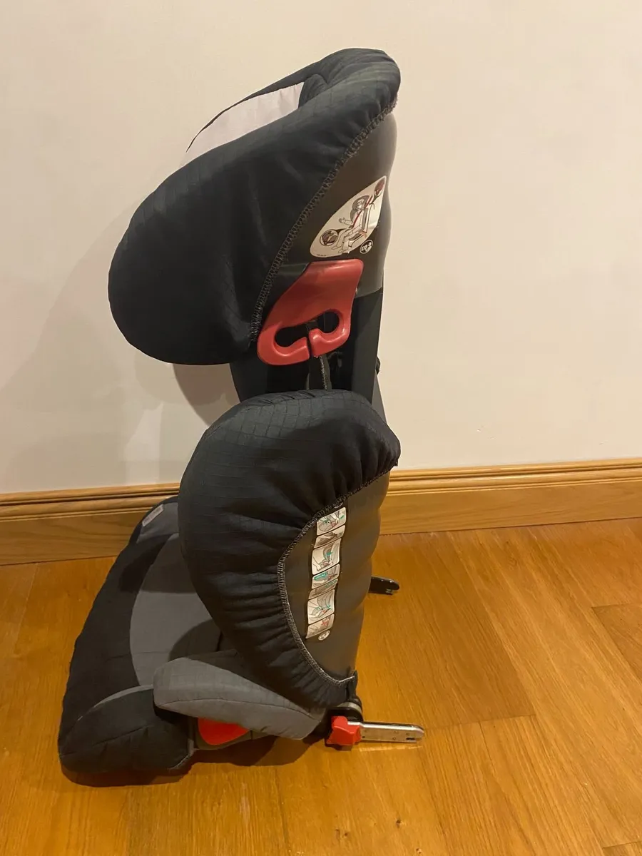 Car Seat - Image 3