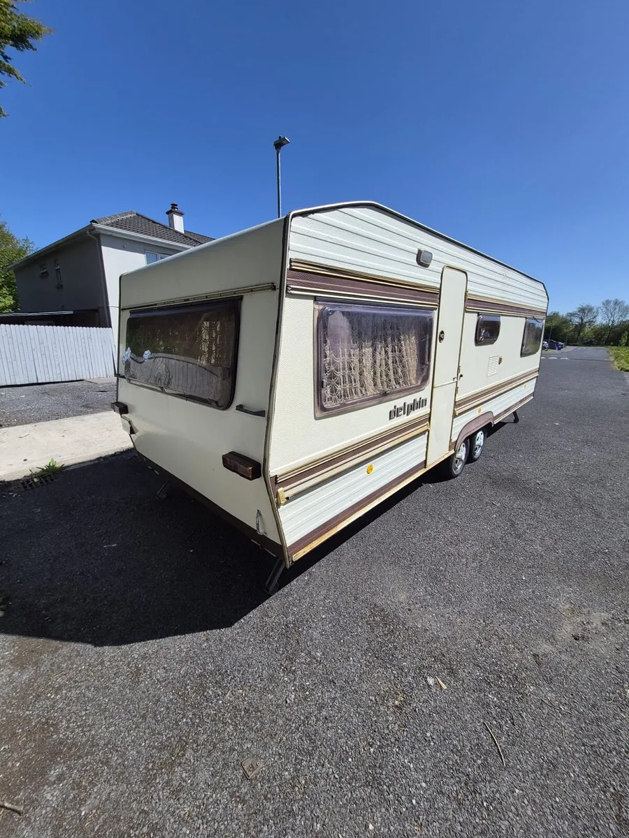 Vintage caravan - Image 3