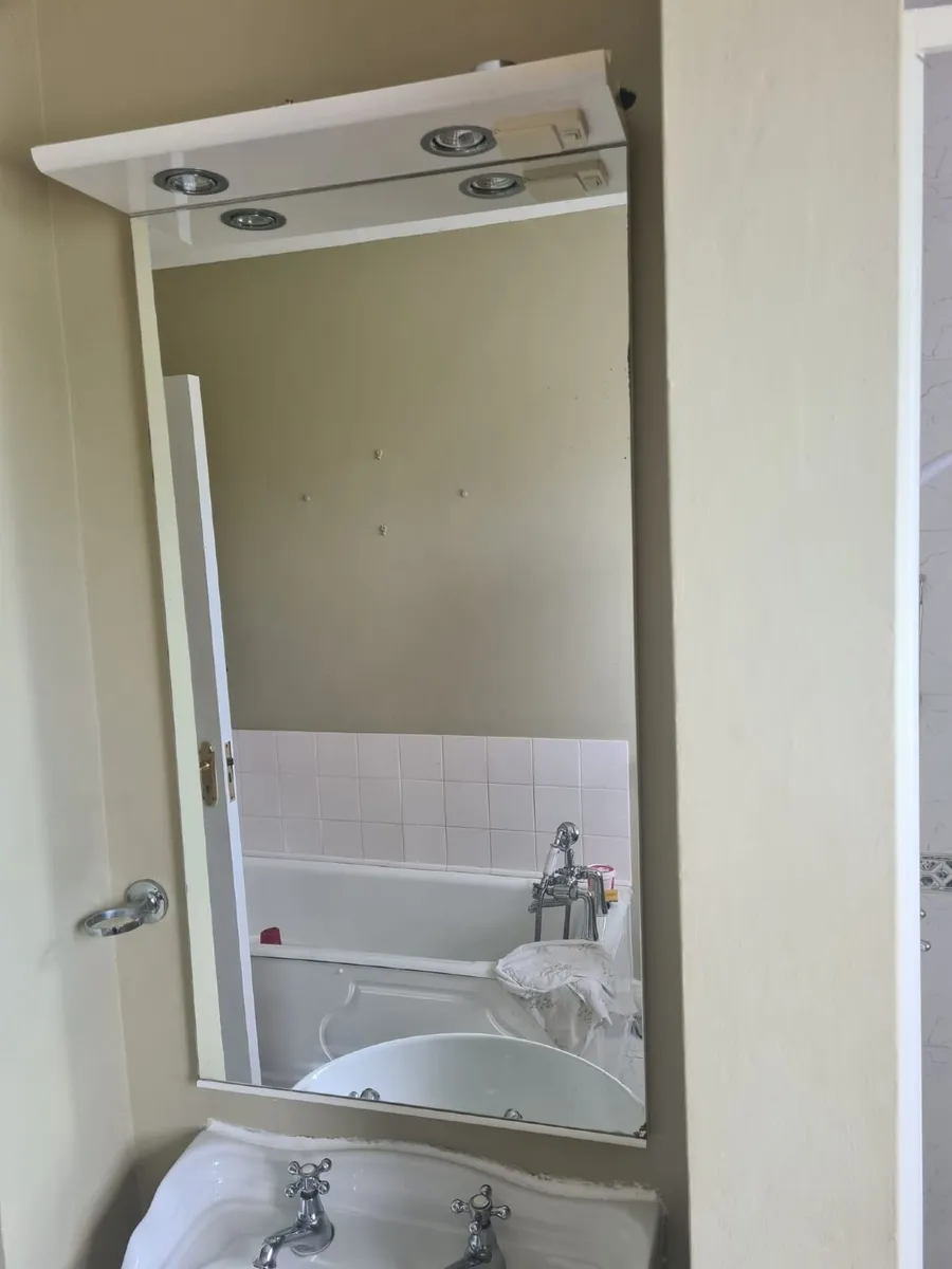 Sink & Mirror - Image 3