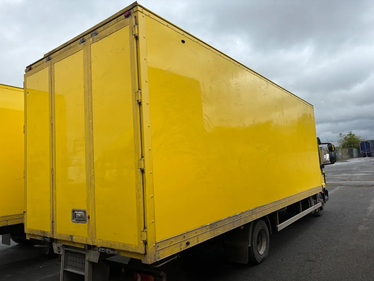 2018 Iveco 7.5 ton Box lorries 24 foot Low kms - Image 4