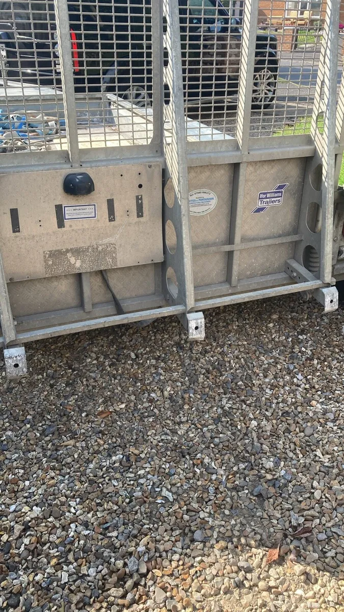 Large ifor Williams plant trailer - Image 3
