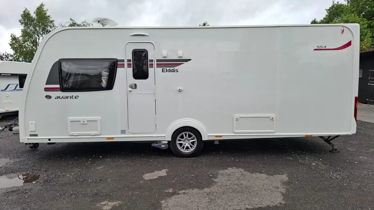 Elddis Avante island bed caravan - Image 1