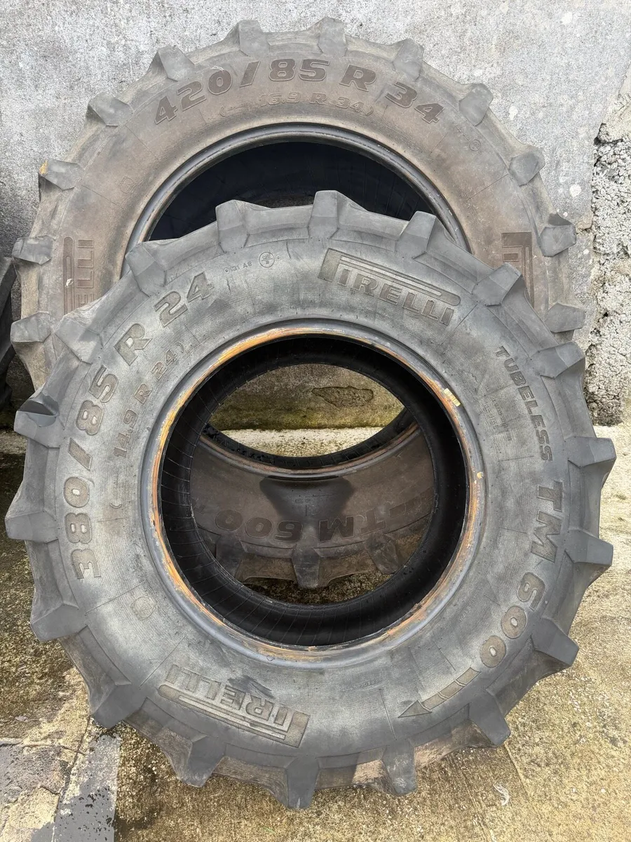 Tractor tyres - Image 1