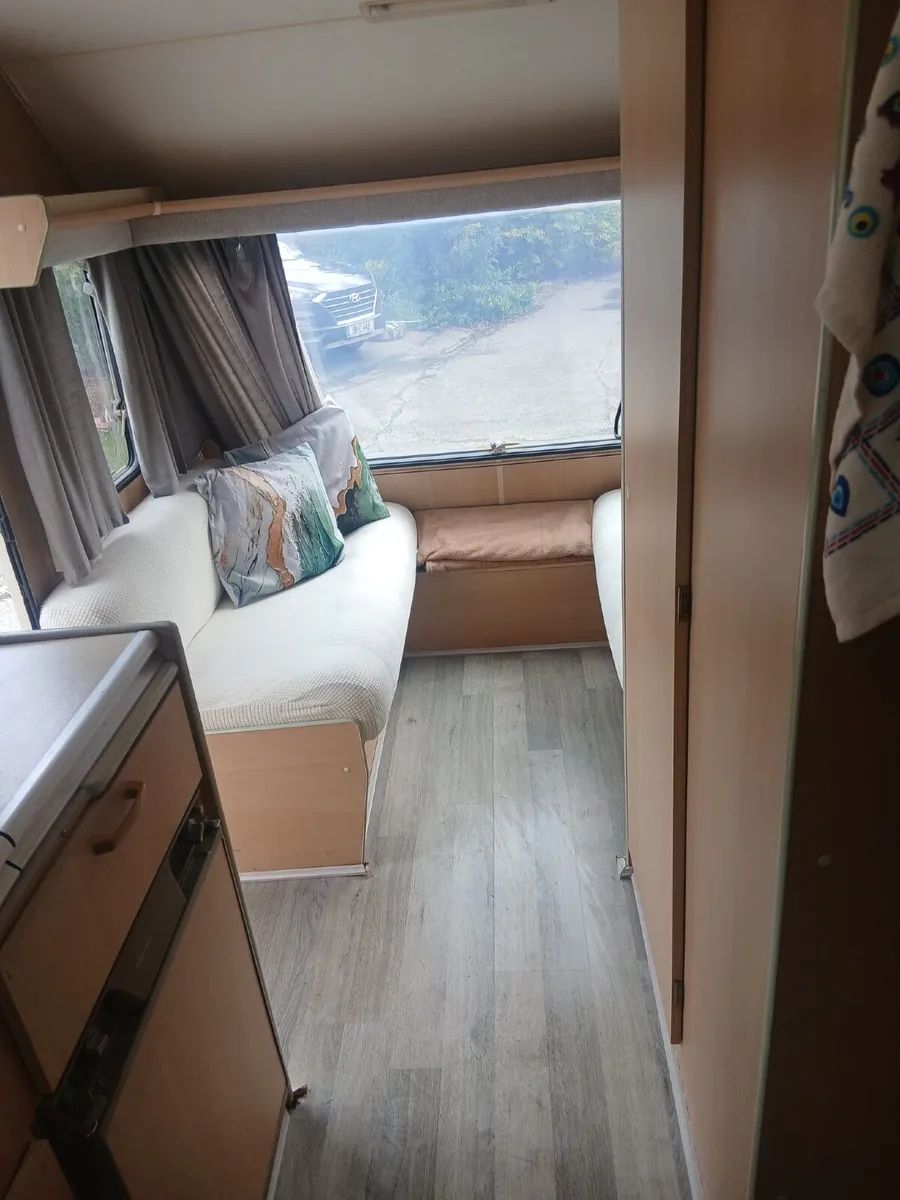 Sprinter GT 500 5 Berth  with solar panels - Image 4