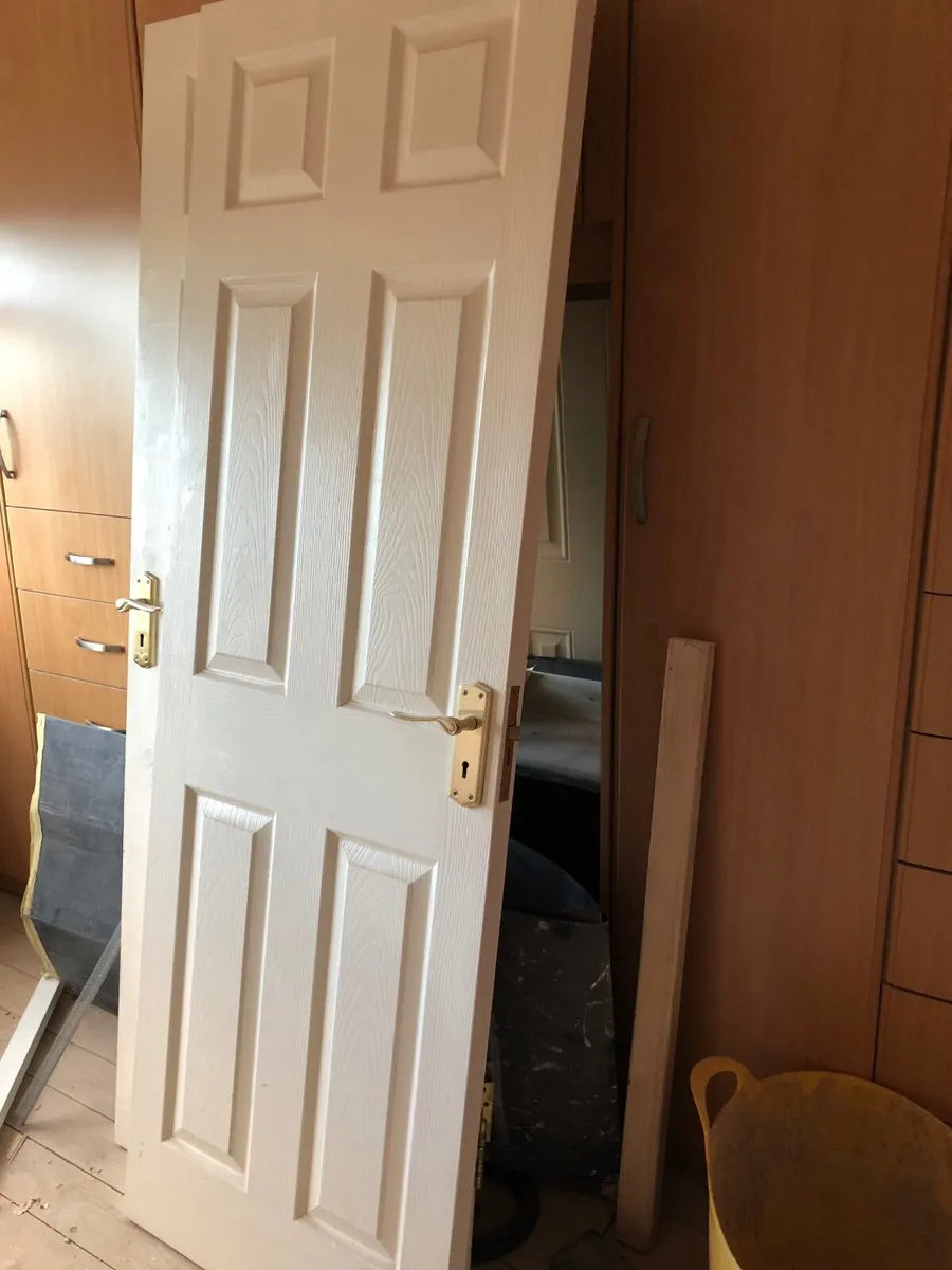 White panelled doors - Image 3