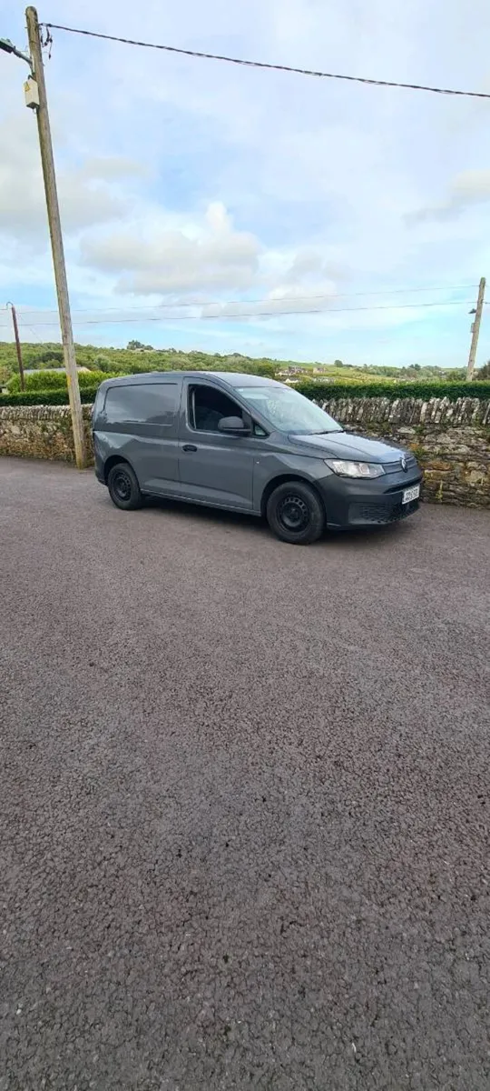 Volkswagen Caddy Cargo Auto - Image 2
