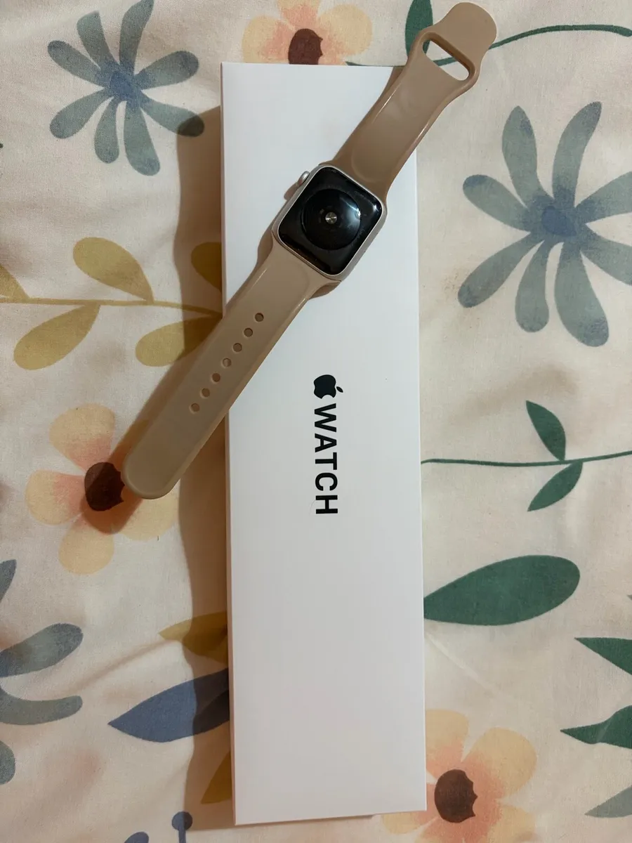 Apple Watch SE - Image 2