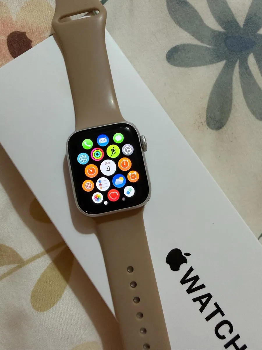 Apple Watch SE - Image 4