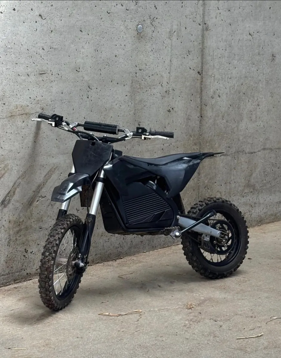 Dirt bike - Image 1