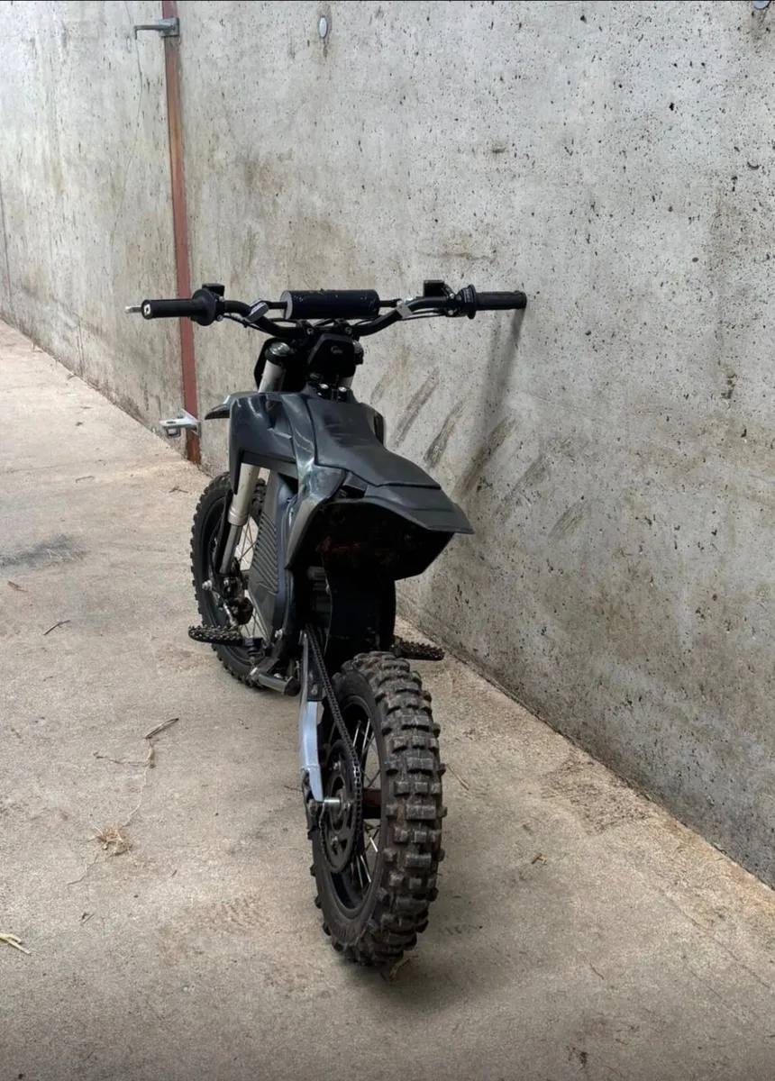 Dirt bike - Image 4