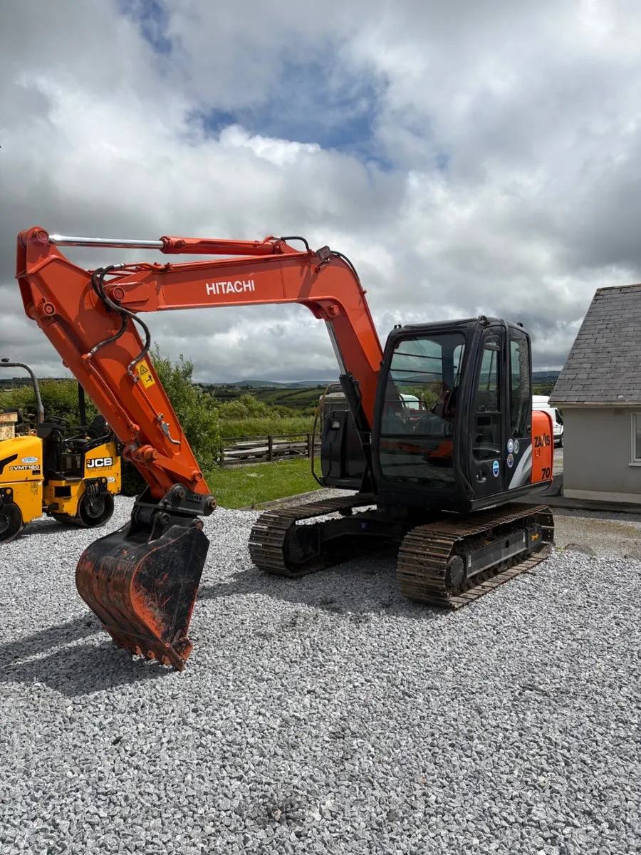 Hitachi zx70.        2014 - Image 2