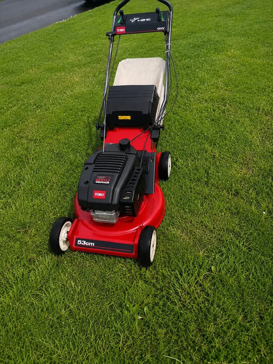 Toro lawnmower - Image 1