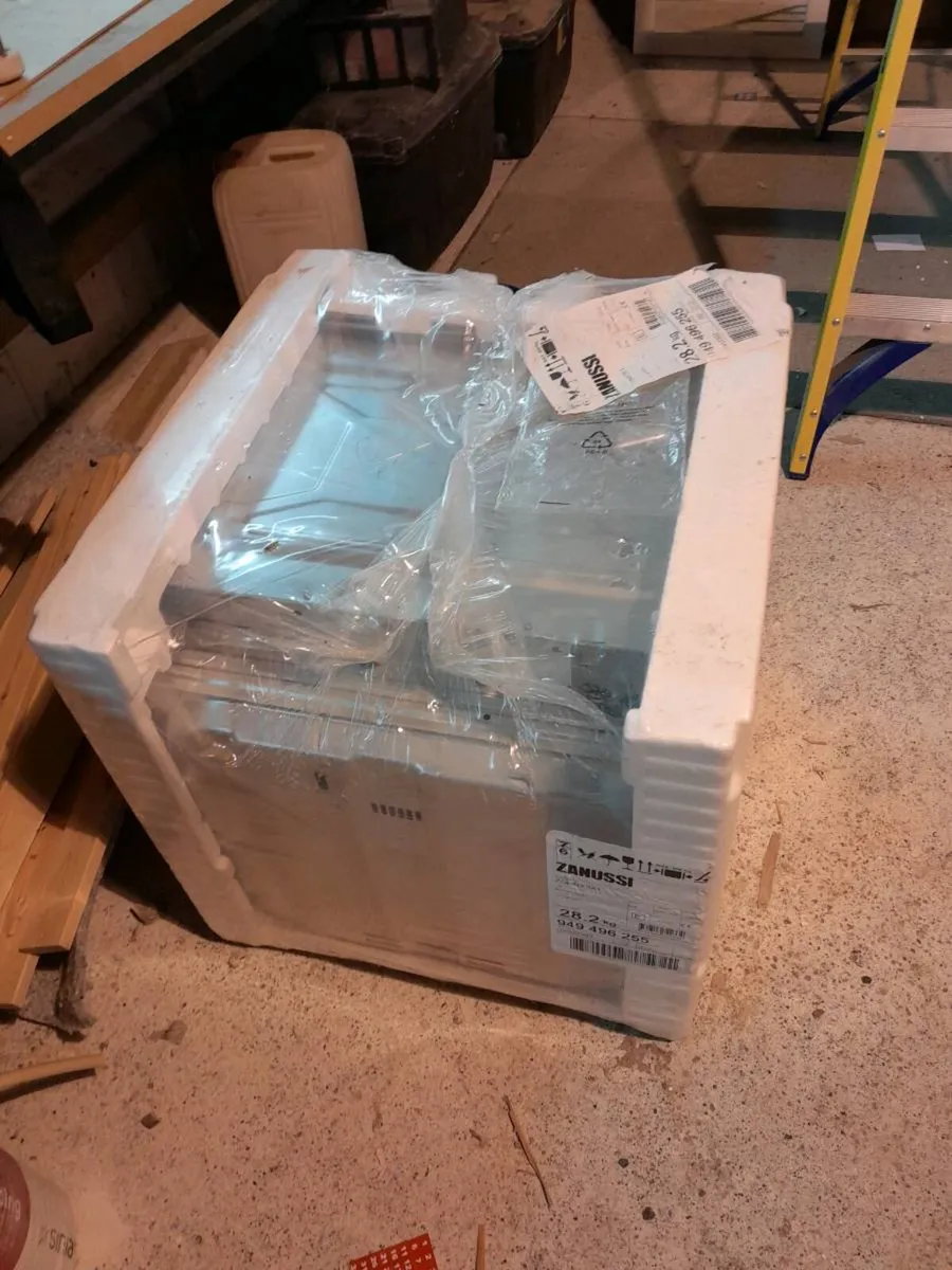 Sanussi oven,  Brand new and cealed. - Image 2