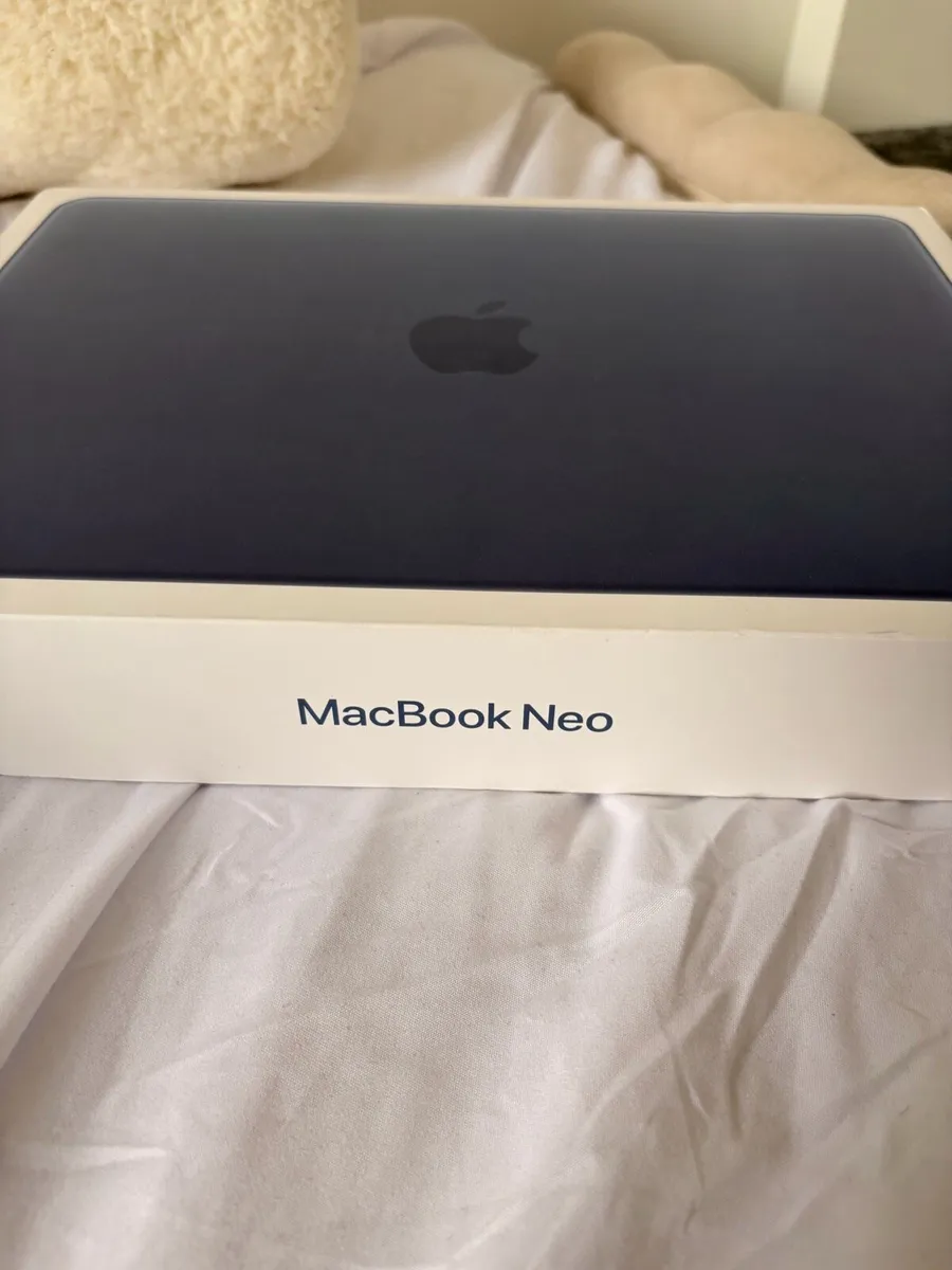 2026 Mac book Neo (darkblue) - Image 2