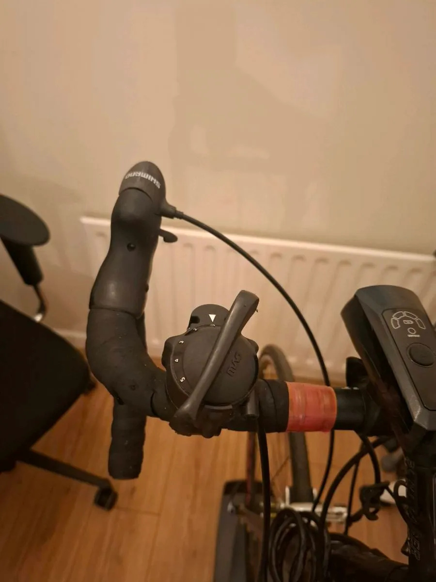 Elite Volare Mag Bike Turbo Trainer - Image 4