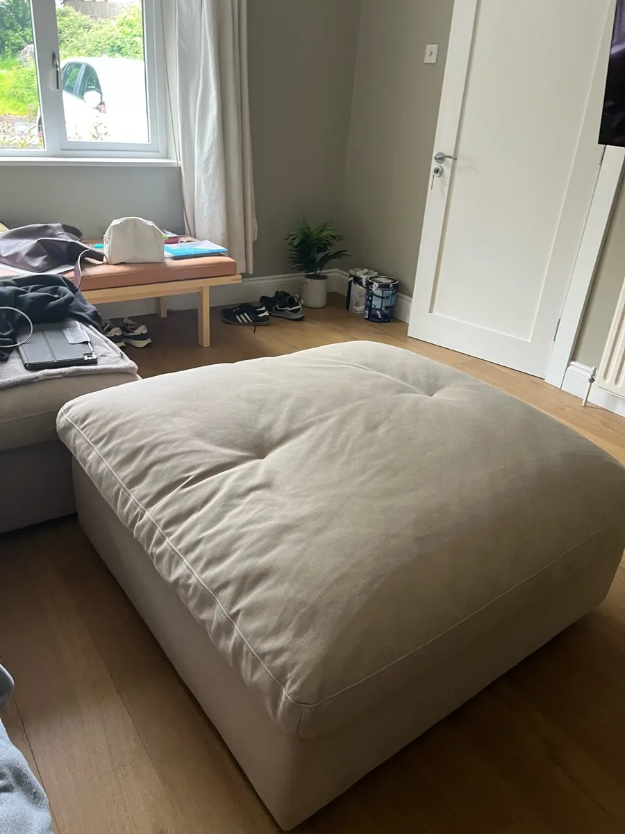 Pouffe - Image 3