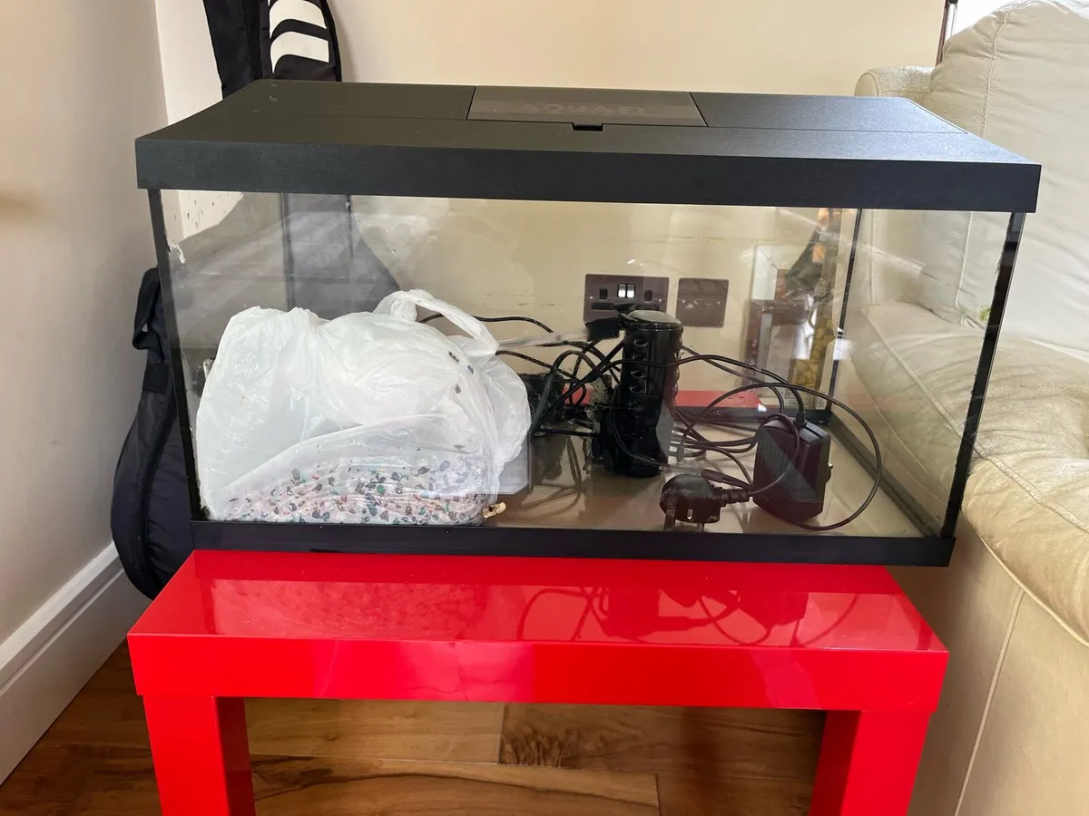 Aquael 75 Fish Tank - Image 1